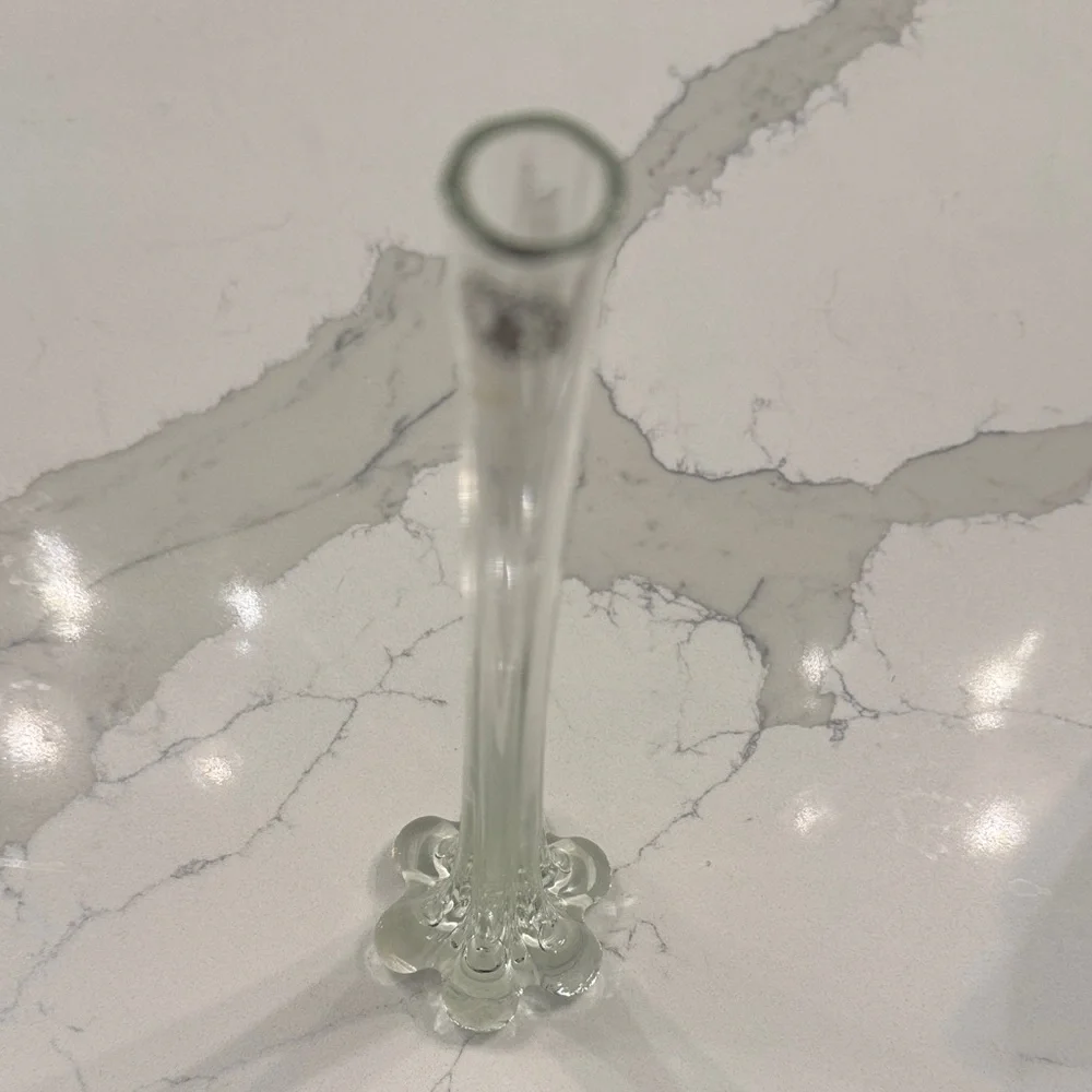 Swung clear glass Glass Bud Vase - Picture 3 of 6